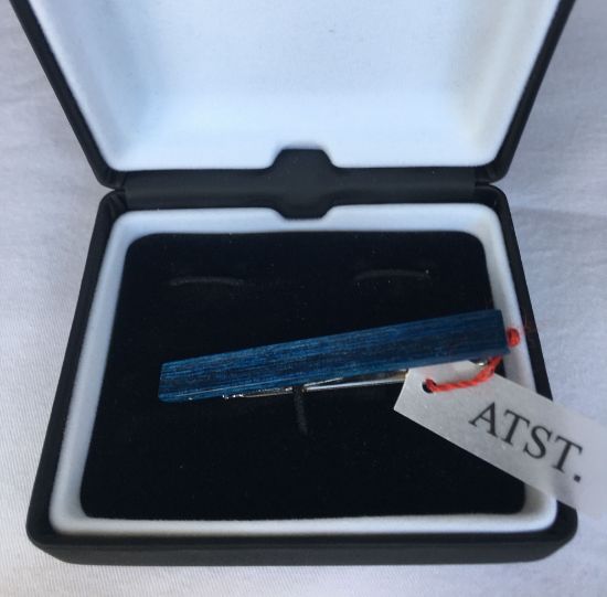 Picture of Blue wood grain tie clip